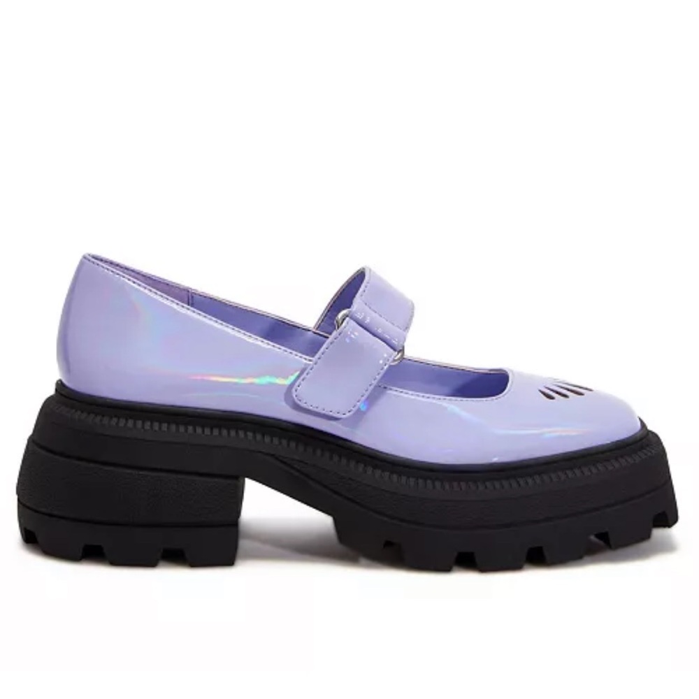 Katy Perry
Geli Combat Mary Jane Stay-Put Lug Sole Loafer Holographic Lavender
